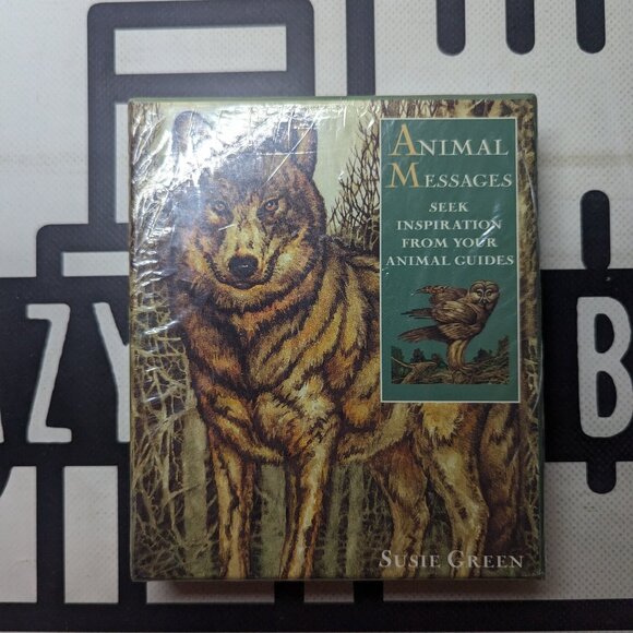 Animal Messages: Seek Inspiration from Your Animal Guides Cards 2015 - New! - Picture 1 of 3